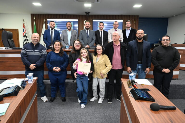 Câmara de Jandira aprova pautas sobre saúde, educação, inclusão e atendimento à população